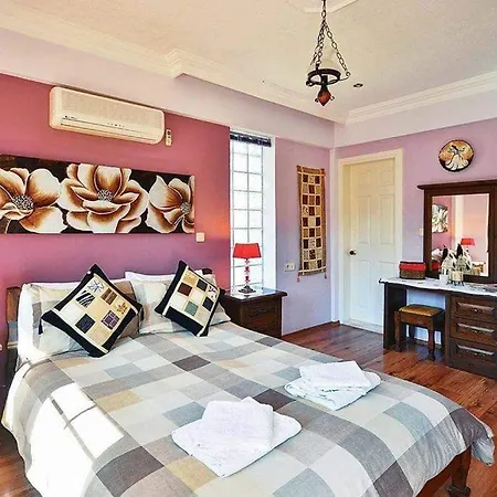 Hisar Villa Βίλα Φετιγιέ